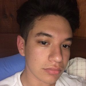 Meet your Posher, Esai